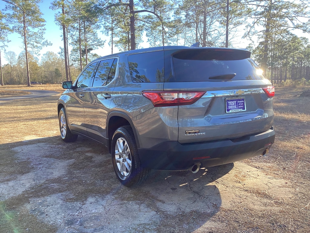 Used 2021 Chevrolet Traverse LS SUV