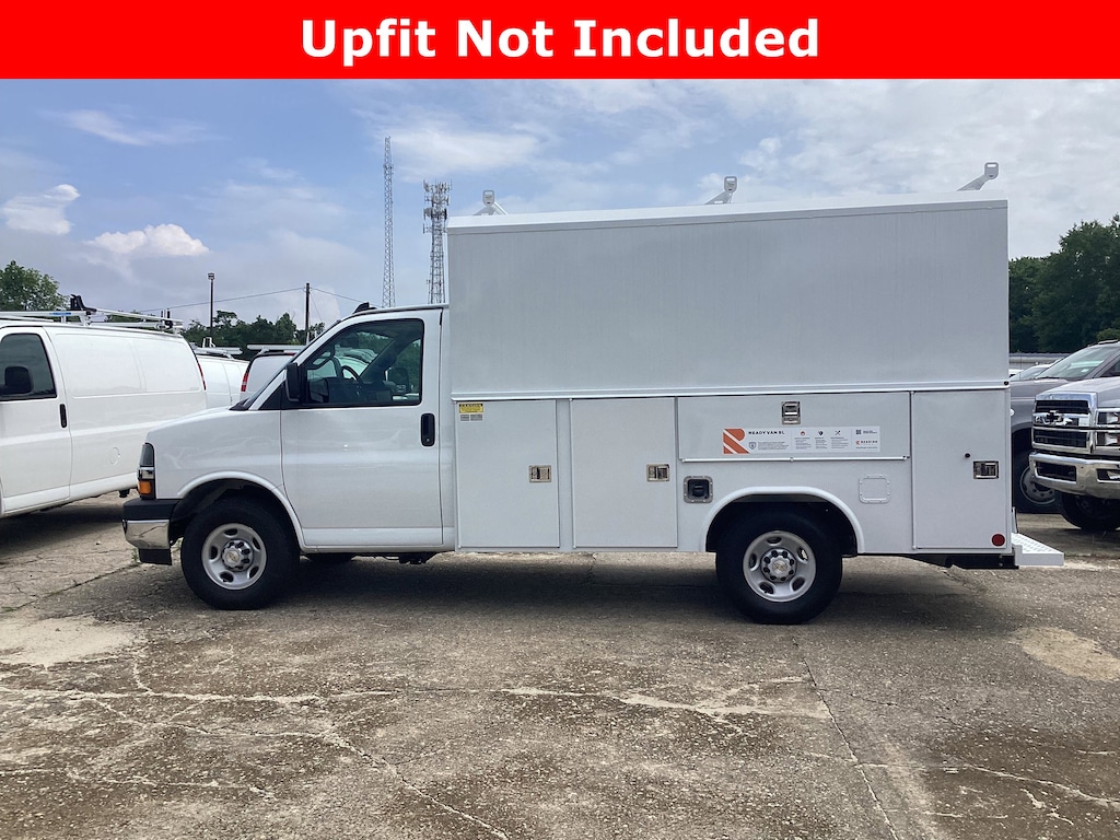 New 2025 Chevrolet Express Cutaway 3500 1WT Cutaway Van