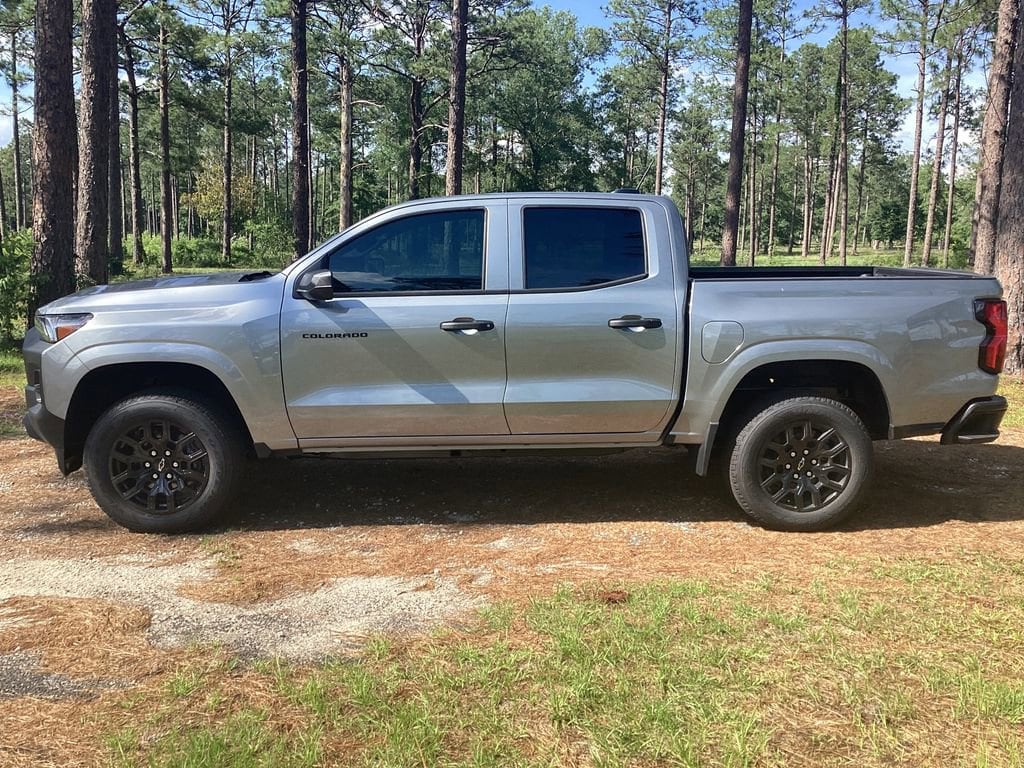 2026 Chevrolet Colorado Work Truck - Photo 2