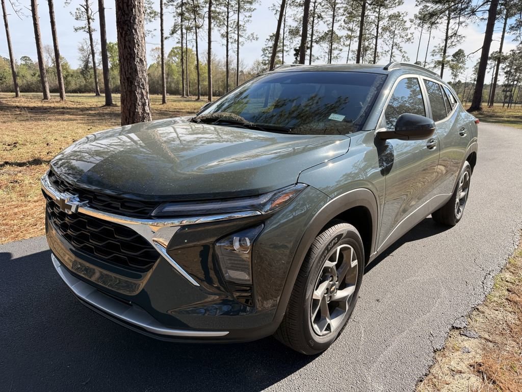New 2026 Chevrolet Trax LT SUV