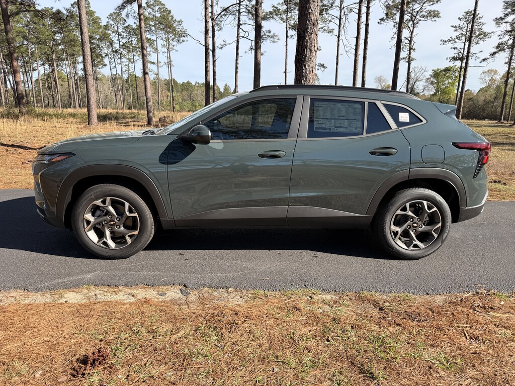 New 2026 Chevrolet Trax LT SUV