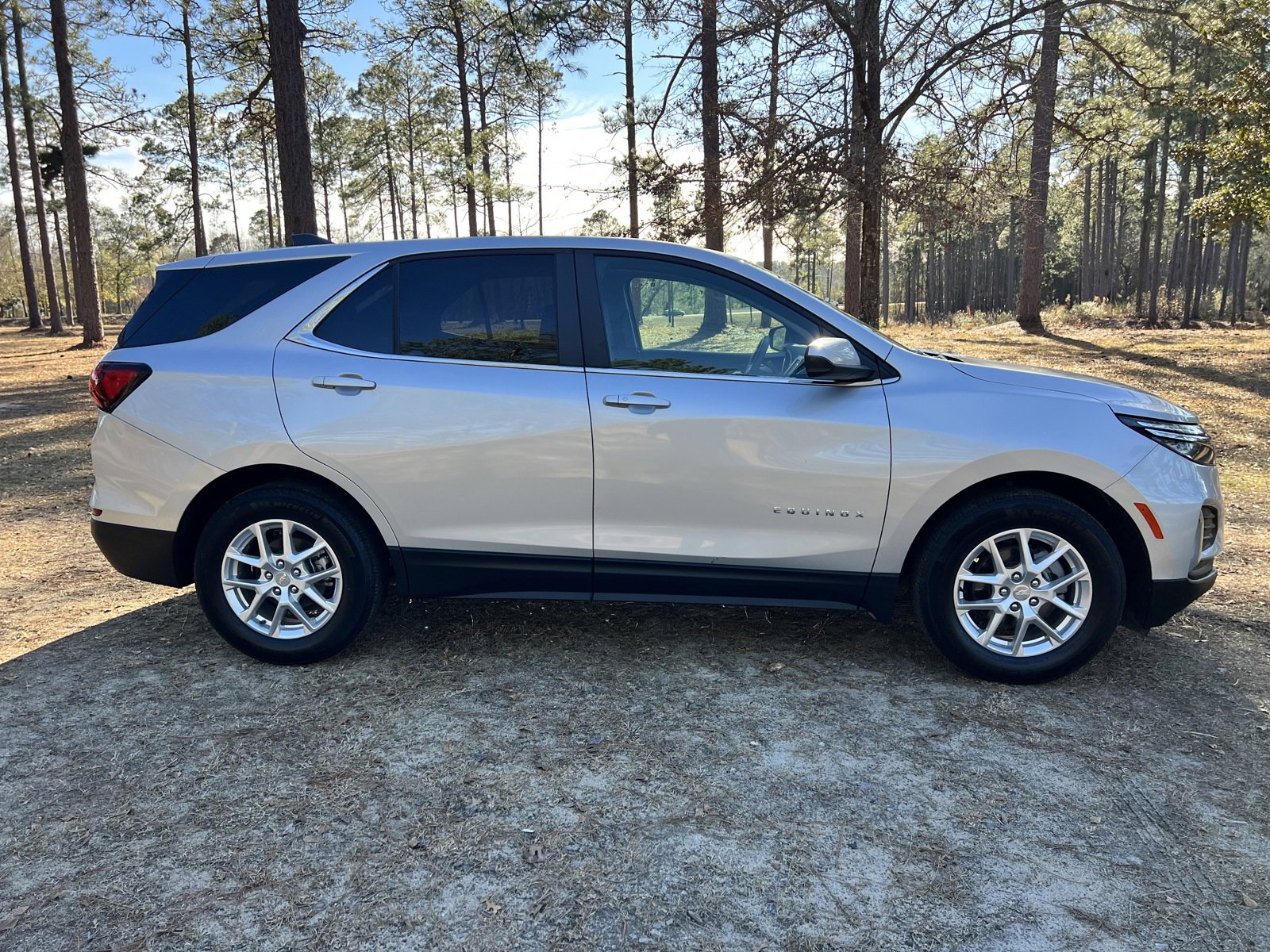Used 2022 Chevrolet Equinox LT with VIN 3GNAXKEV8NL110005 for sale in Swainsboro, GA