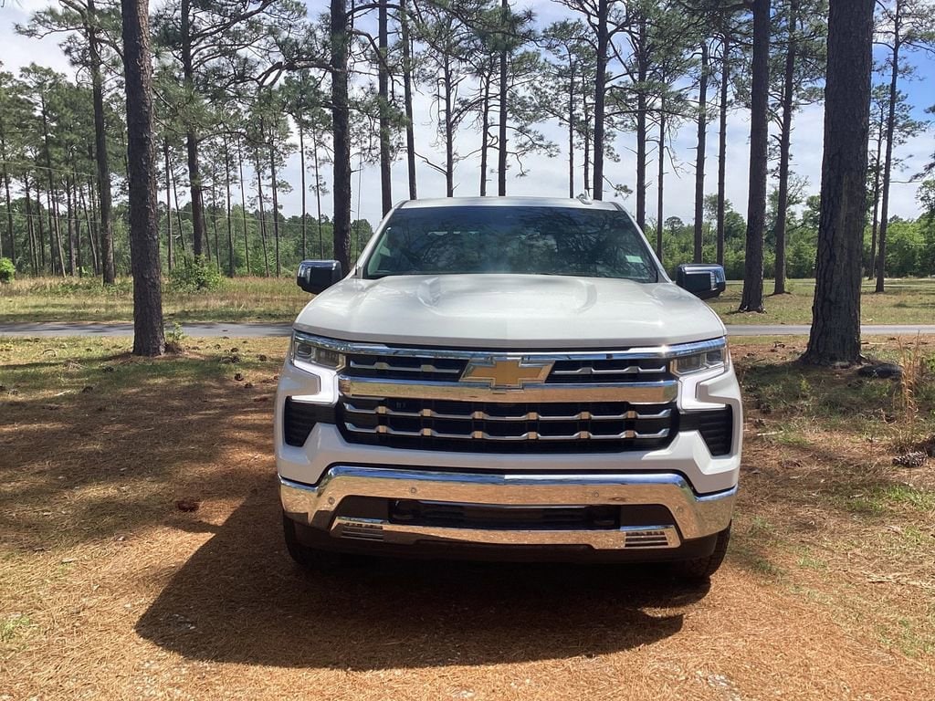 2026 Chevrolet Silverado 1500 LTZ - Photo 8
