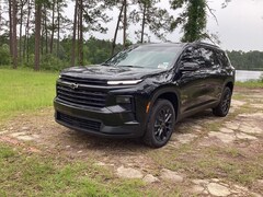 2026 Chevrolet Traverse LT SUV
