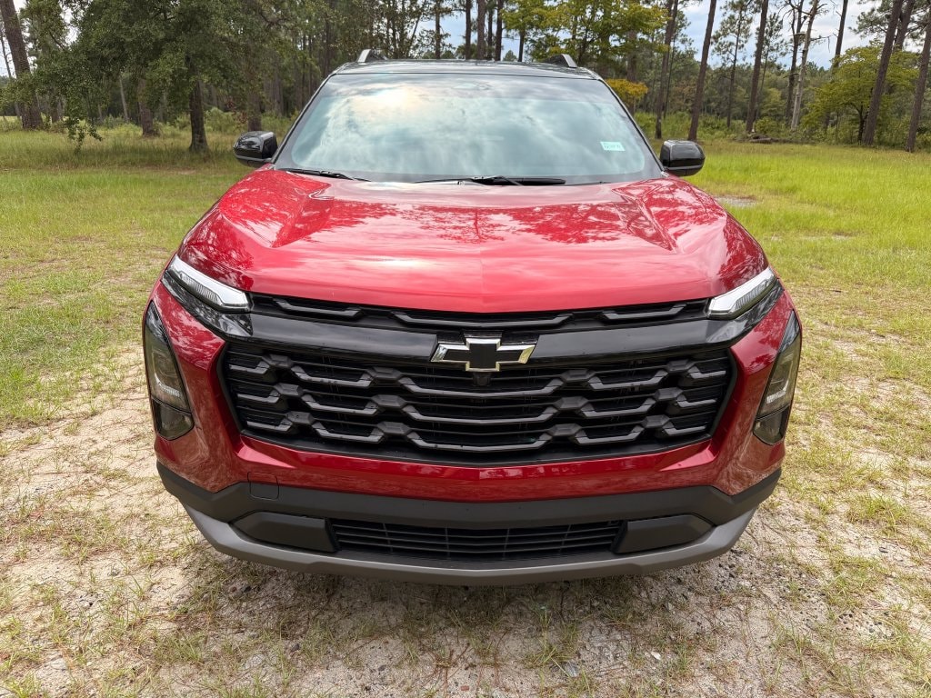 2027 Chevrolet Equinox LT - Photo 8