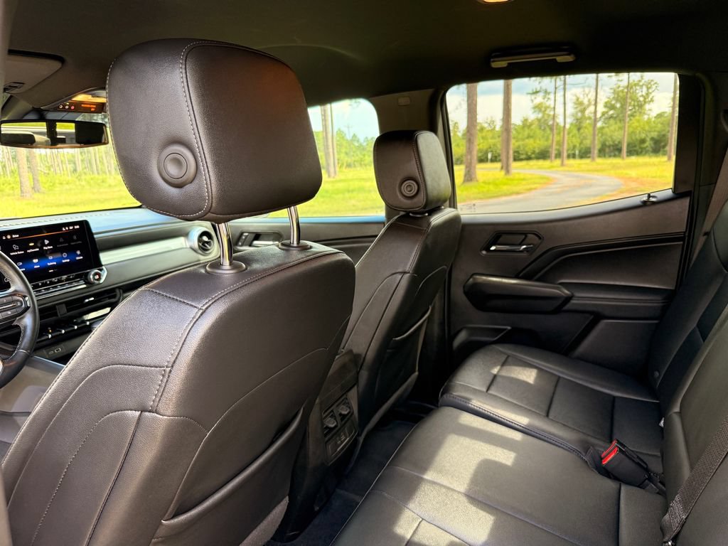 2025 Chevrolet Colorado LT - Photo 25