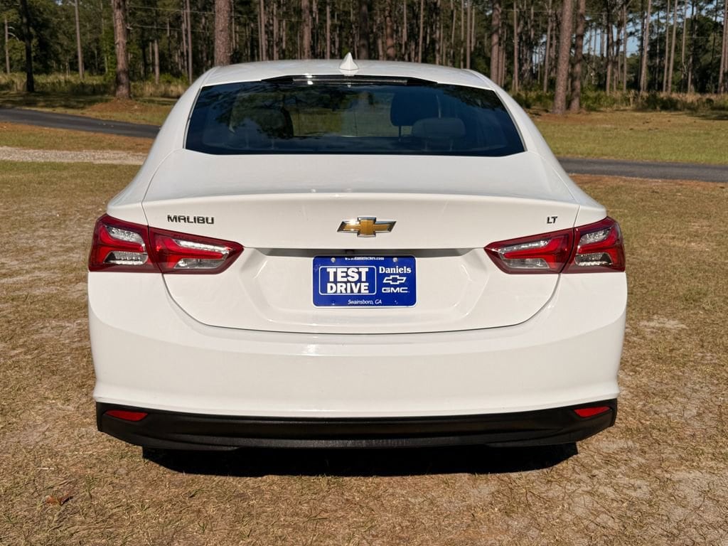 Used 2022 Chevrolet Malibu LT Car