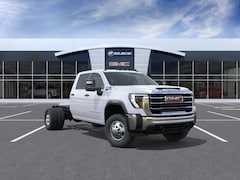 2026 GMC Sierra 3500 HD Chassis Cab Pro Truck