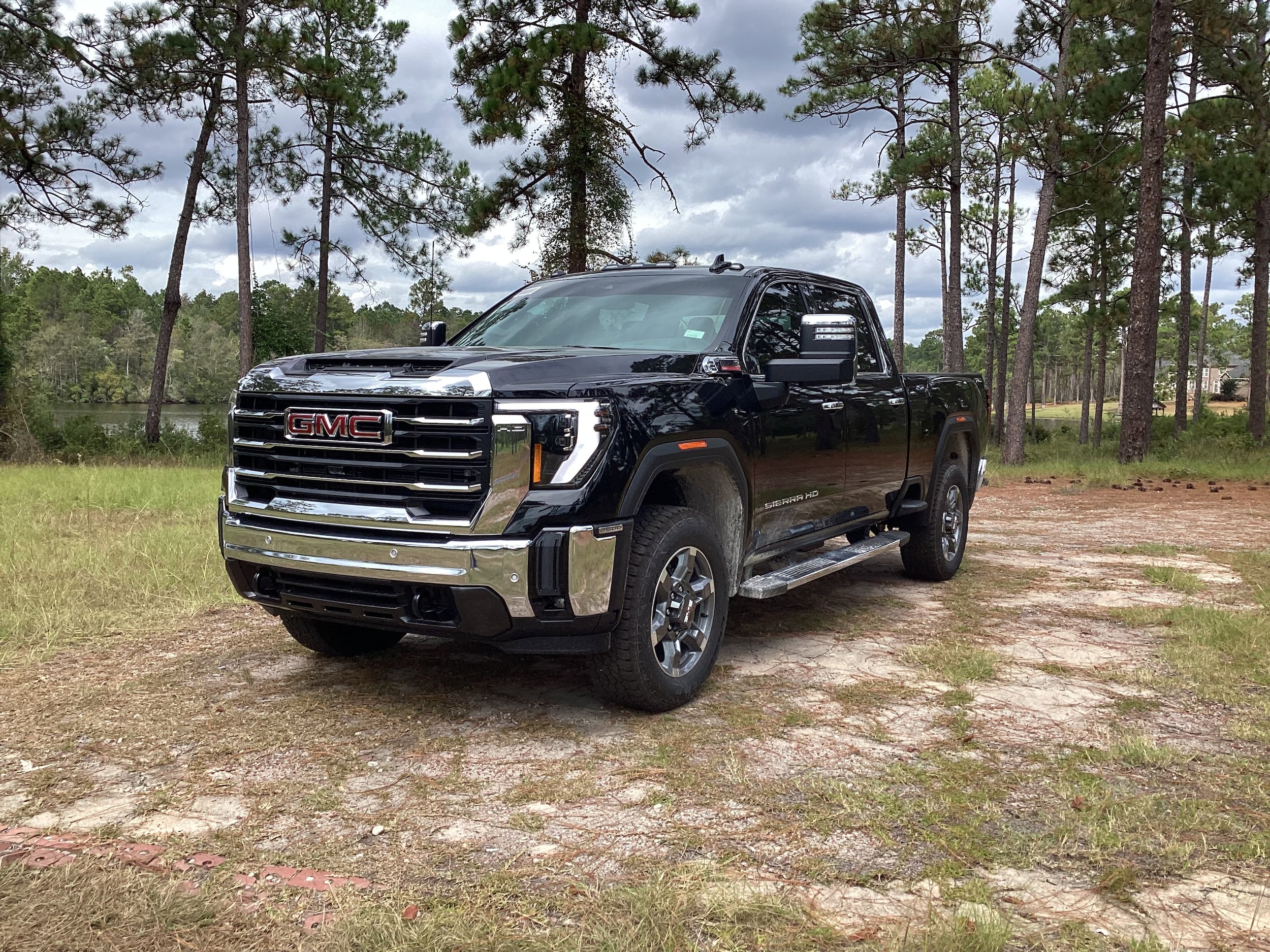 2025 GMC Sierra 2500HD SLT's photo
