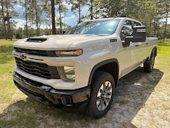 2026 Chevrolet Silverado 2500 HD Custom Truck