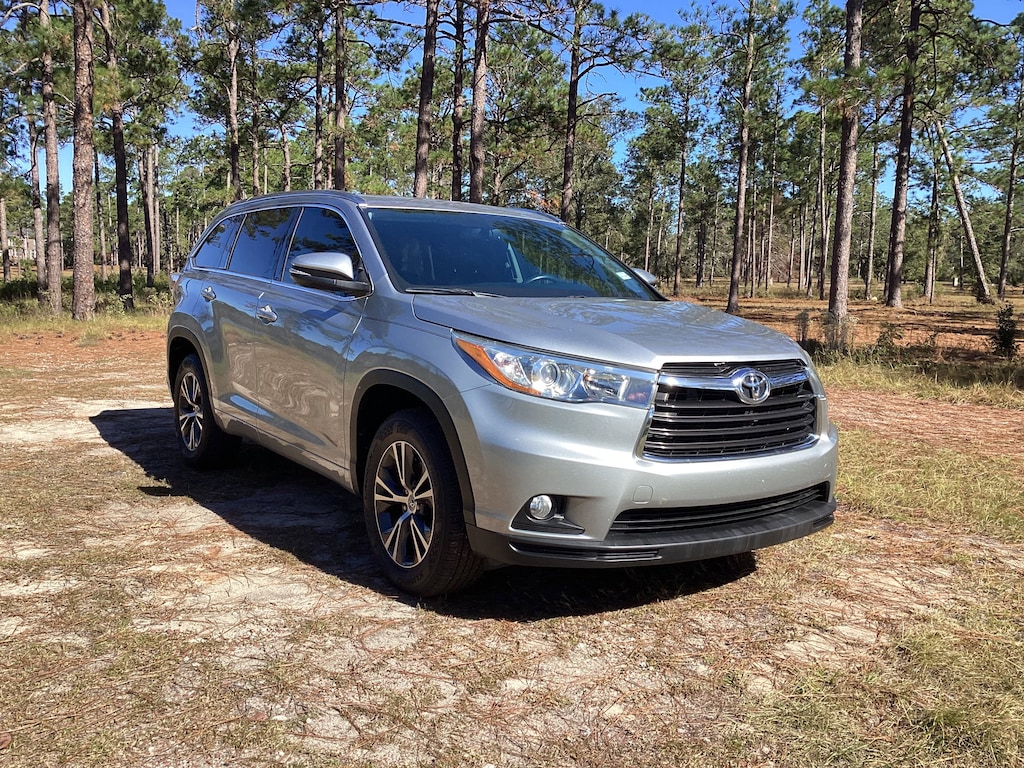Used 2016 Toyota Highlander XLE V6 SUV