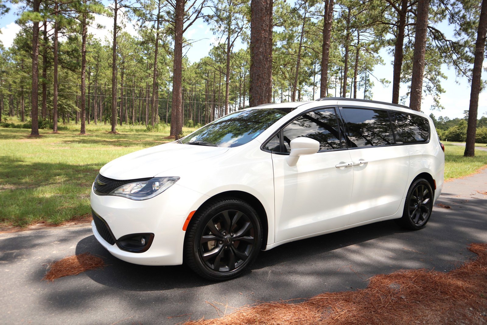 Used 2020 Chrysler Pacifica Touring L Plus with VIN 2C4RC1EG7LR257533 for sale in Swainsboro, GA