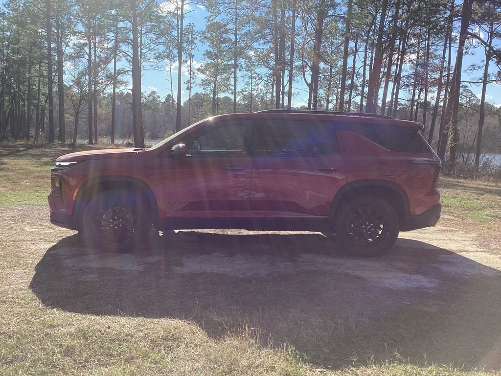 New 2026 Chevrolet Traverse LT SUV