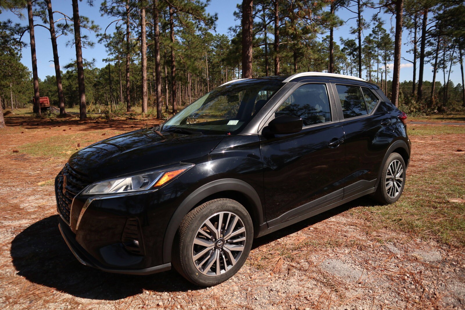 2021 Nissan Kicks SV photo 3