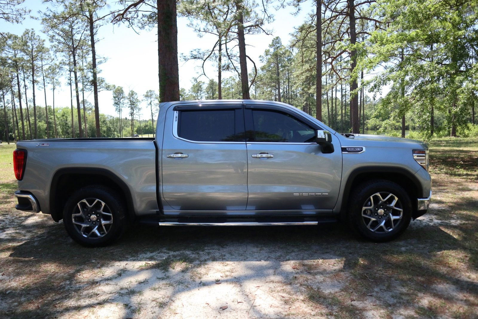 Used 2023 GMC Sierra 1500 SLT with VIN 3GTUUDED0PG156232 for sale in Swainsboro, GA