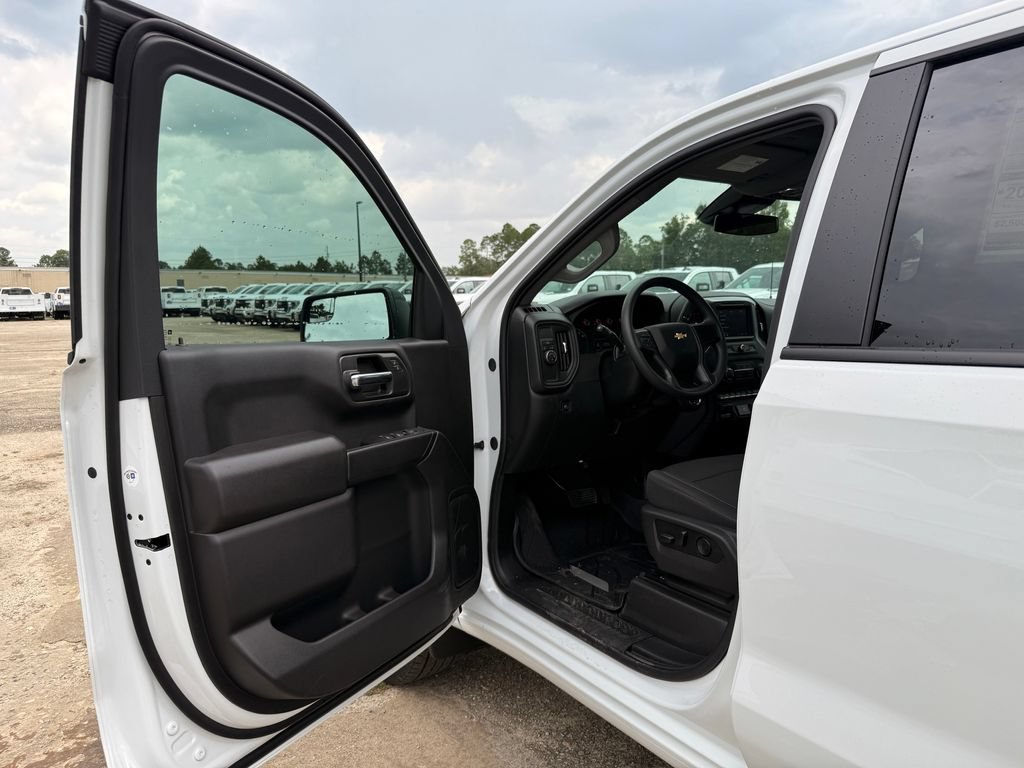 2026 Chevrolet Silverado 1500 Custom - Photo 10