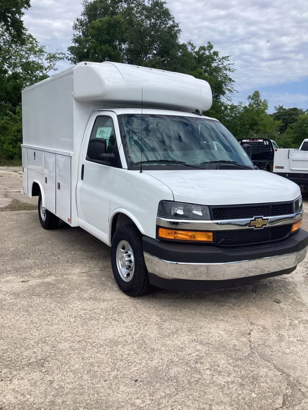 New 2025 Chevrolet Express Cutaway 3500 1WT Cutaway Van