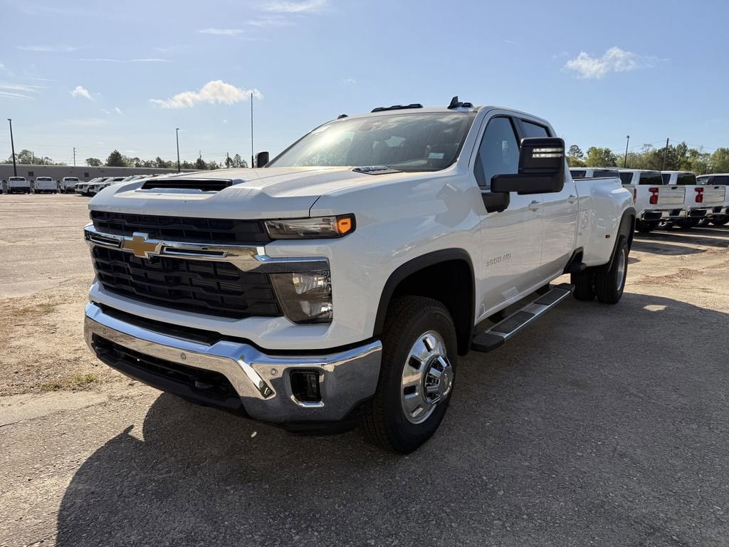 New 2026 Chevrolet Silverado 3500 HD LT DRW Truck