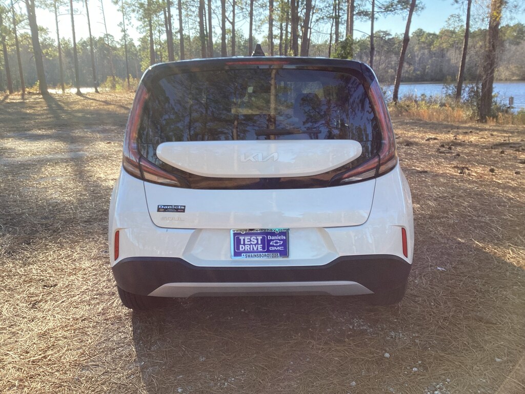 Used 2023 Kia Soul LX