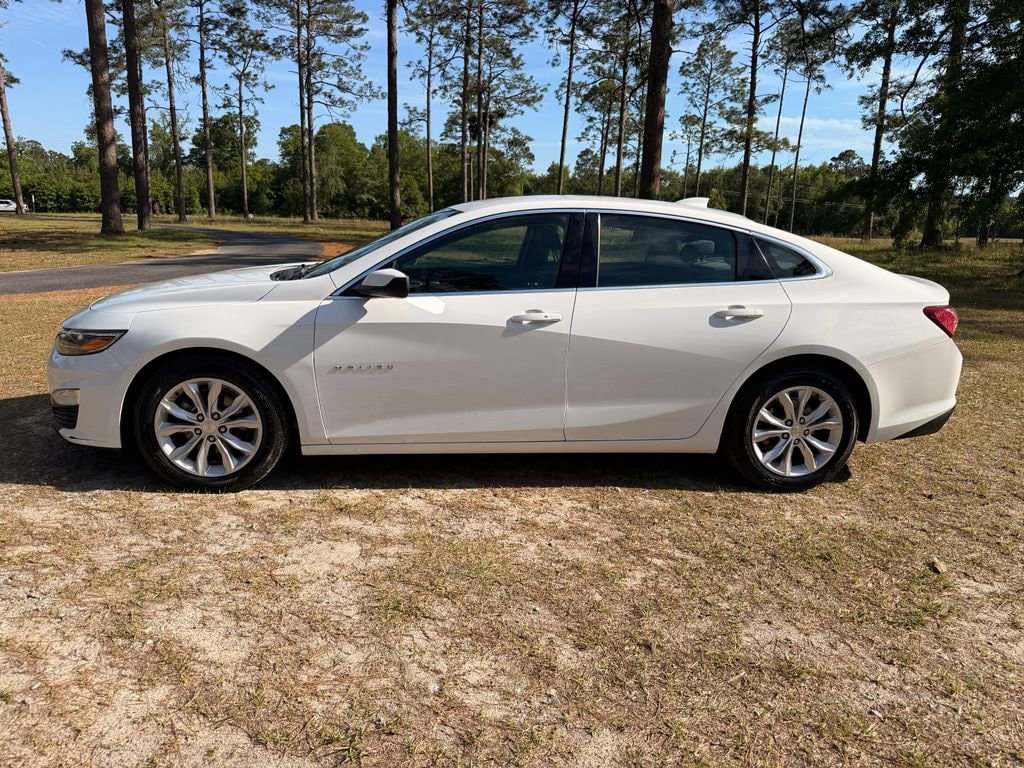 Used 2022 Chevrolet Malibu 1LT with VIN 1G1ZD5ST8NF119413 for sale in Swainsboro, GA