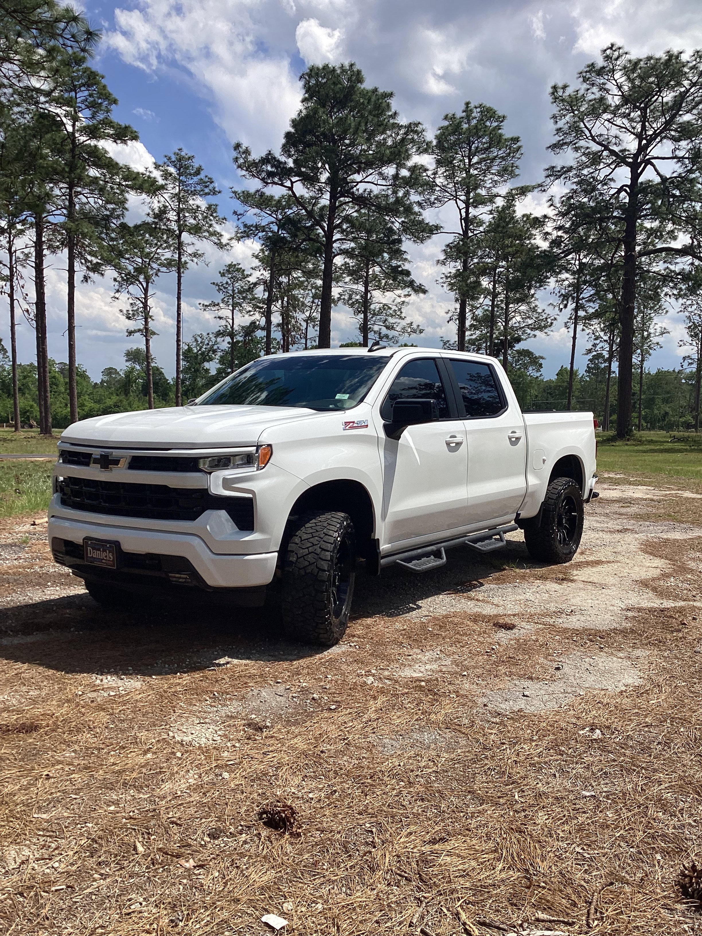 Used 2022 Chevrolet Silverado 1500 RST with VIN 2GCUDEED1N1519813 for sale in Swainsboro, GA