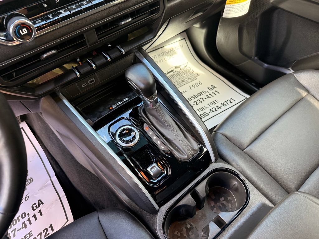 2025 Chevrolet Colorado LT - Photo 21