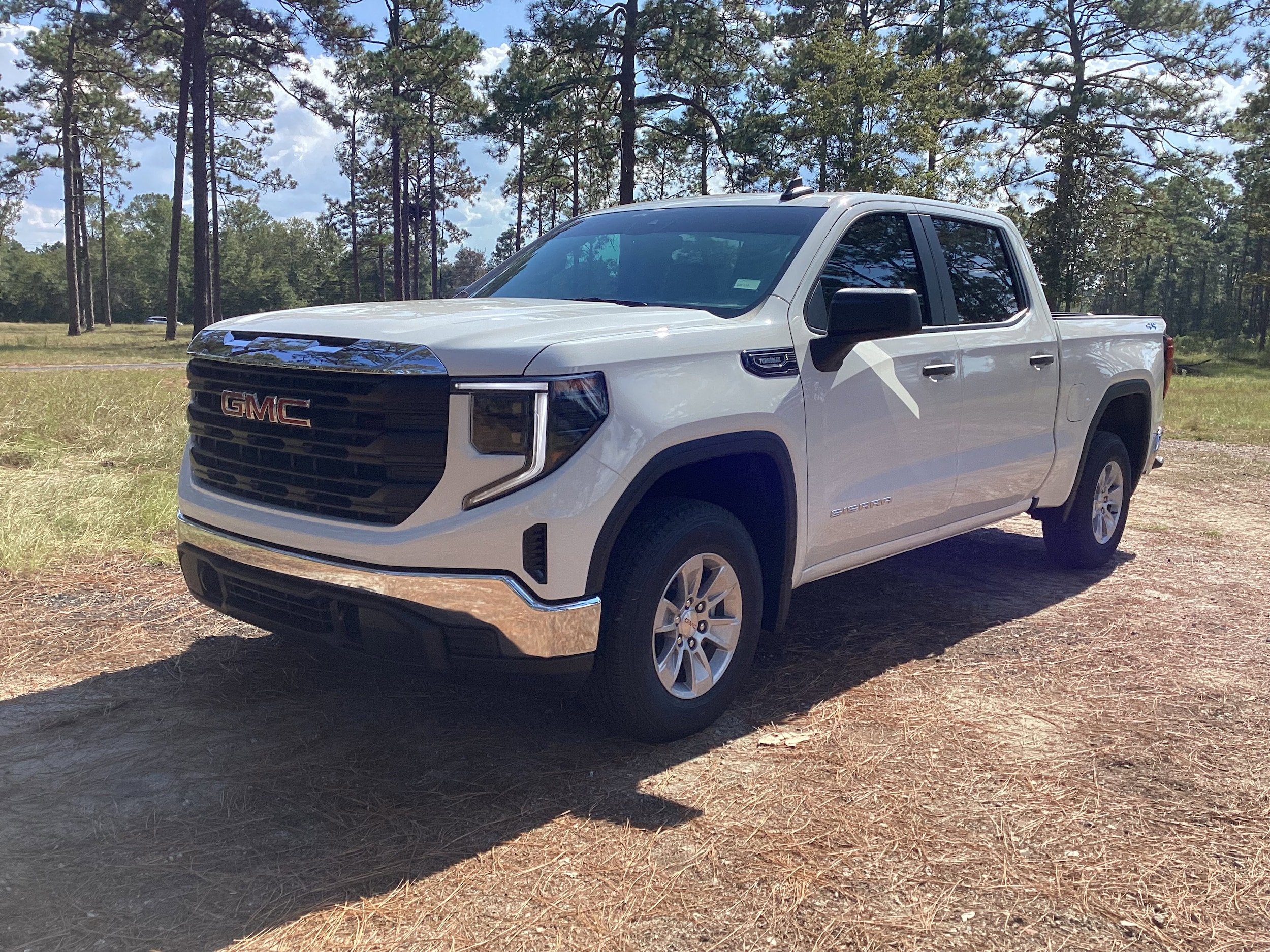 2026 GMC Sierra 1500 Pro's photo