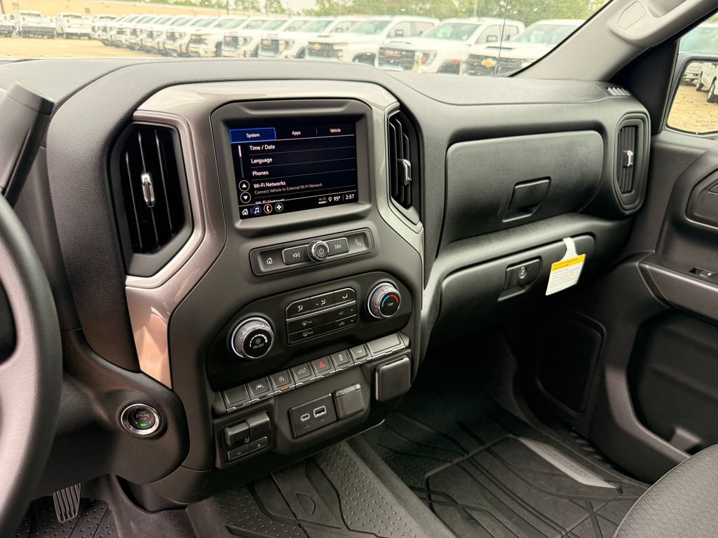 2026 Chevrolet Silverado 1500 Custom - Photo 15