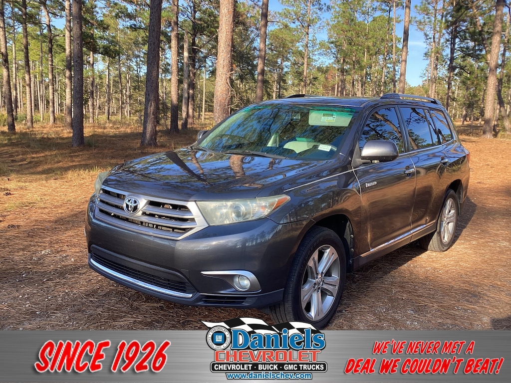 Used 2013 Toyota Highlander Limited V6 SUV