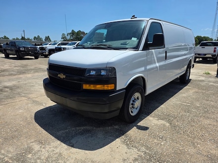 2025 Chevrolet Express Cargo WT Van