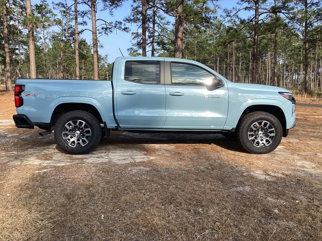 2025 Chevrolet Colorado Z71 - Photo 6
