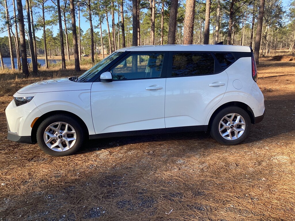Used 2023 Kia Soul LX