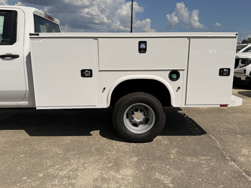 New 2025 Chevrolet Silverado 3500 HD Chassis Cab Work Truck Truck