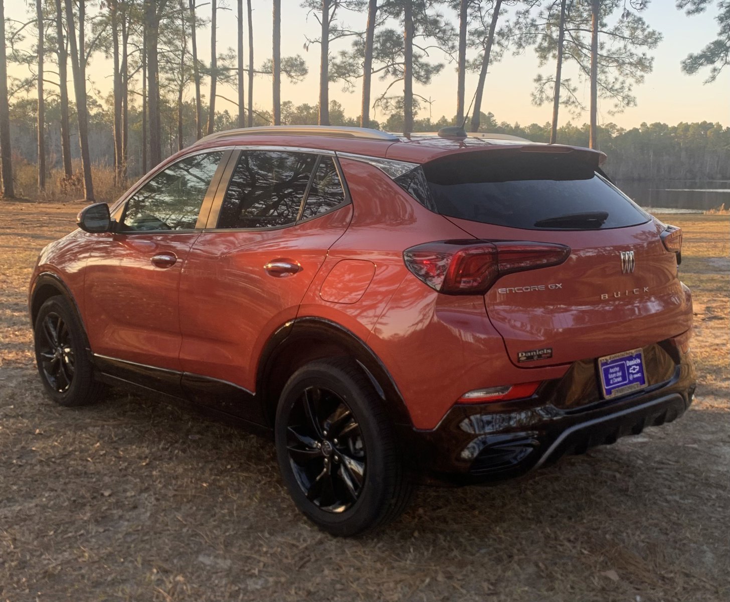 2024 Buick Encore GX Sport Touring photo 3