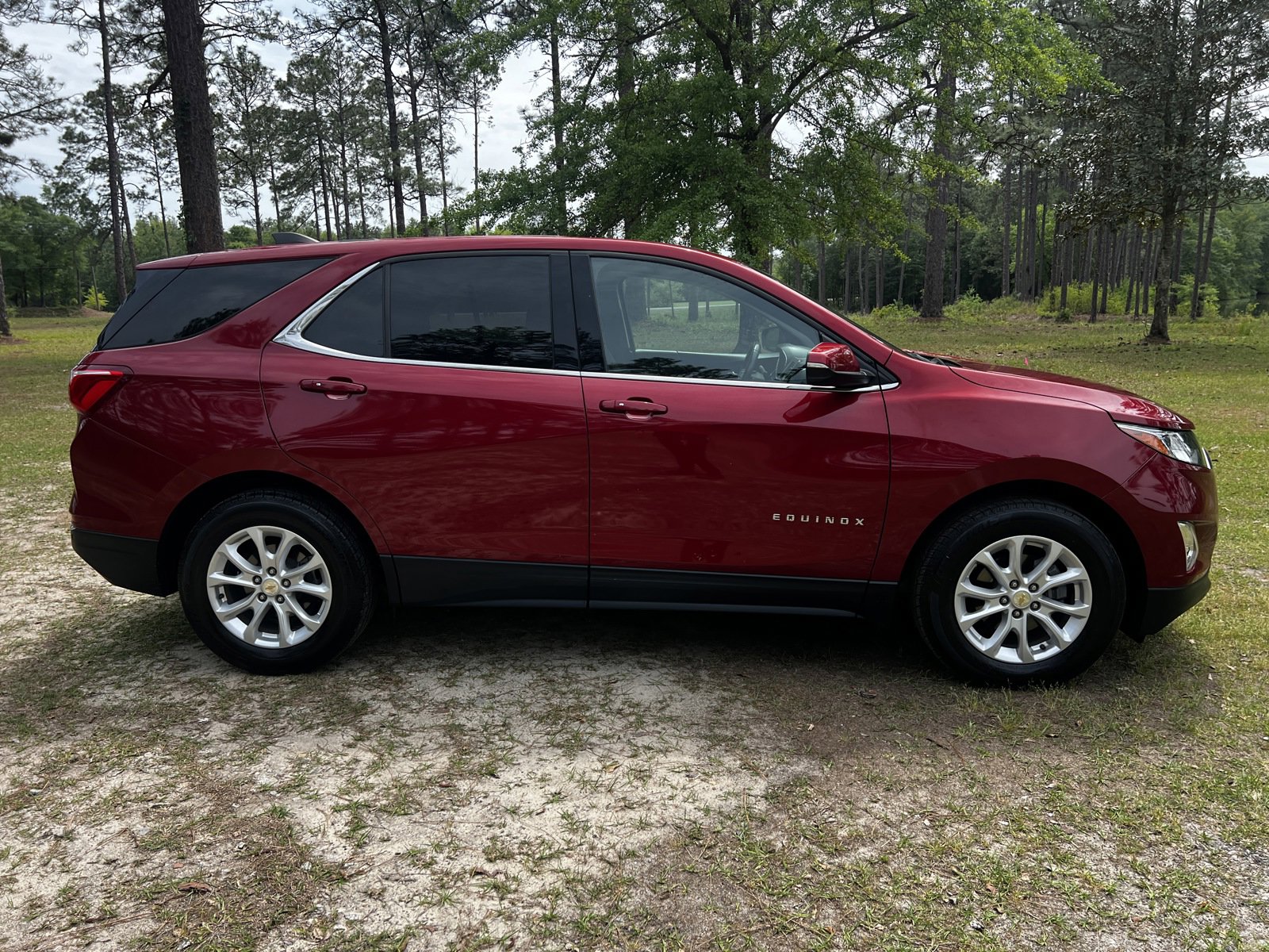 Used 2019 Chevrolet Equinox LT with VIN 2GNAXKEV2K6274737 for sale in Metter, GA