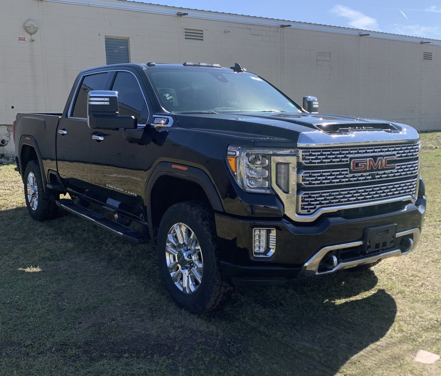 Used 2022 GMC Sierra 2500HD Denali with VIN 1GT49REY6NF108475 for sale in Swainsboro, GA