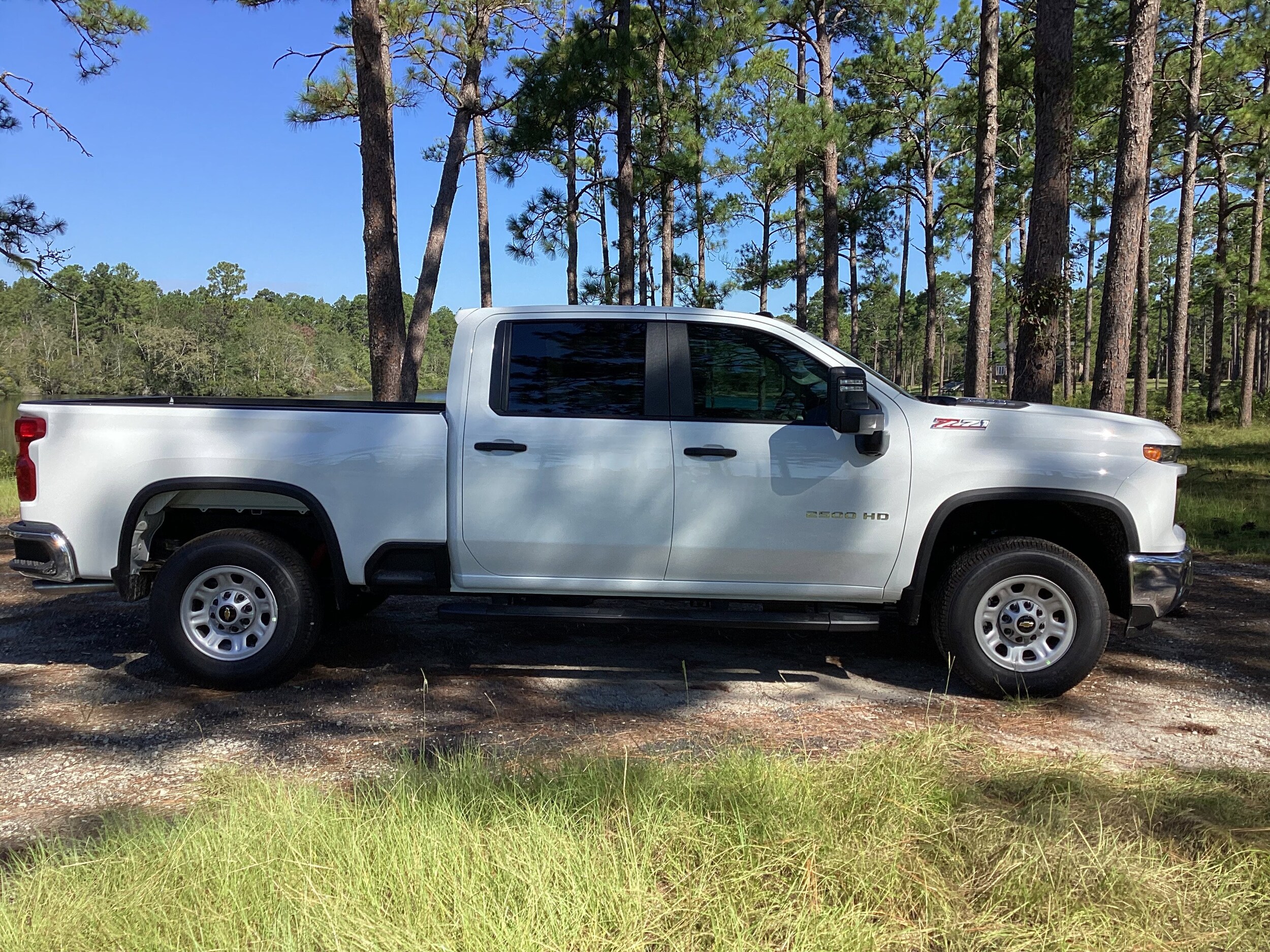 2026 Chevrolet Silverado 2500HD Work Truck photo 2