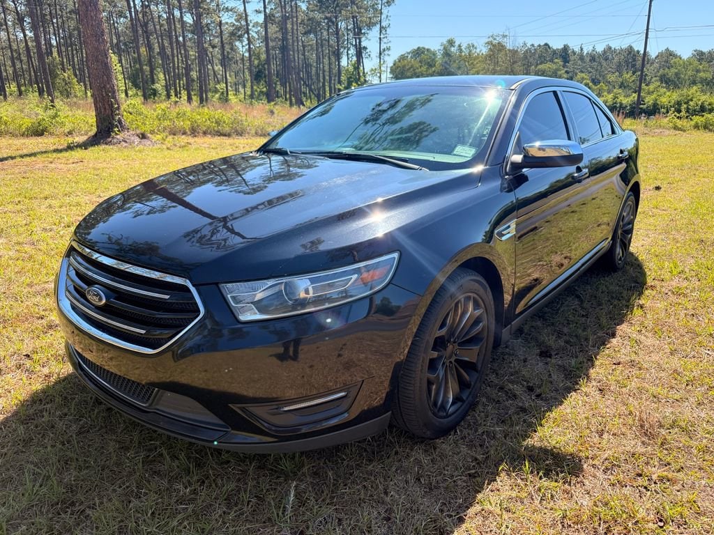 2019 Ford Taurus Limited FWD's photo