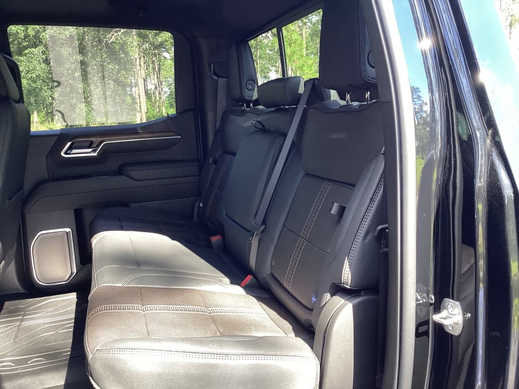 2026 Chevrolet Silverado 1500 High Country - Photo 18