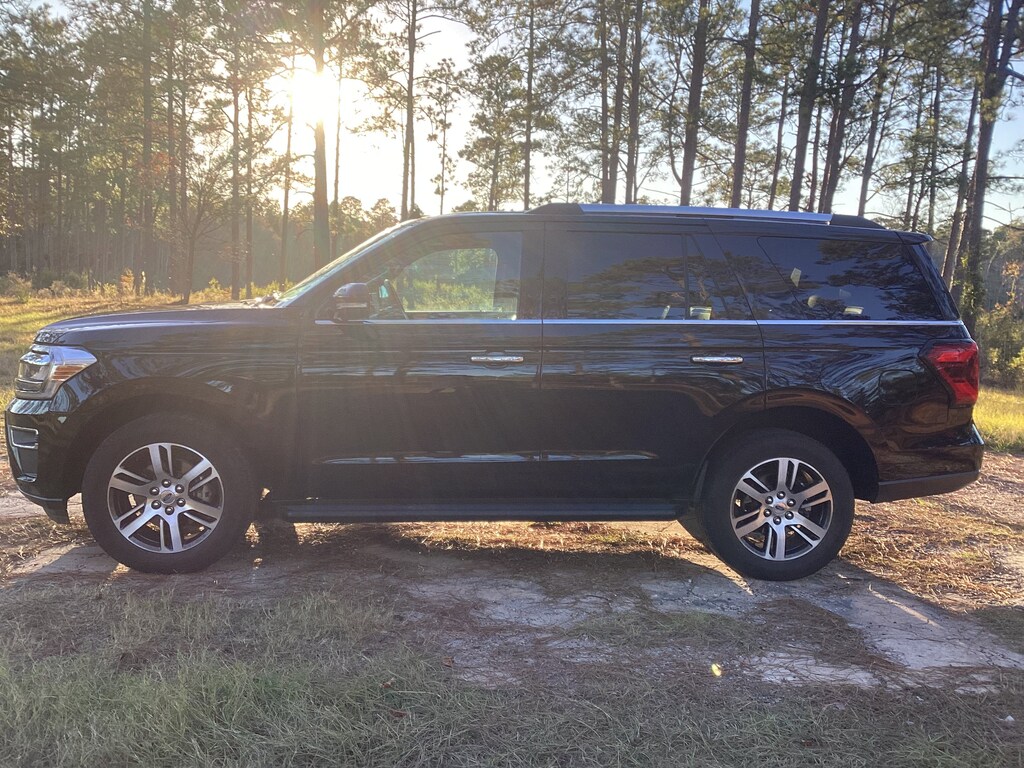 Used 2024 Ford Expedition Limited