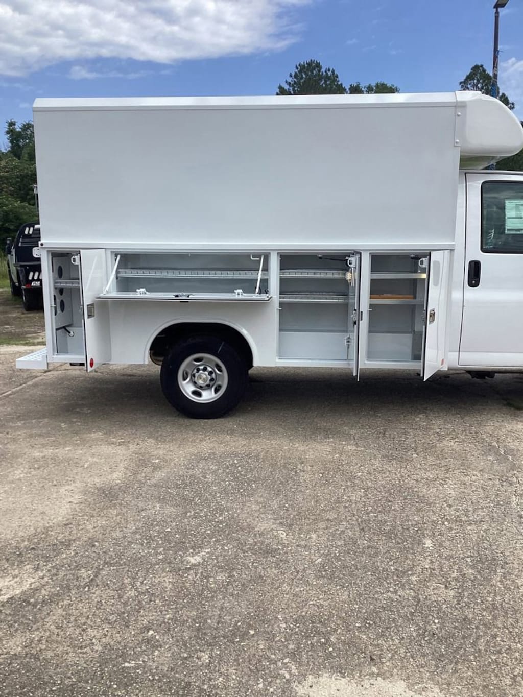 New 2025 Chevrolet Express Cutaway 3500 1WT Cutaway Van