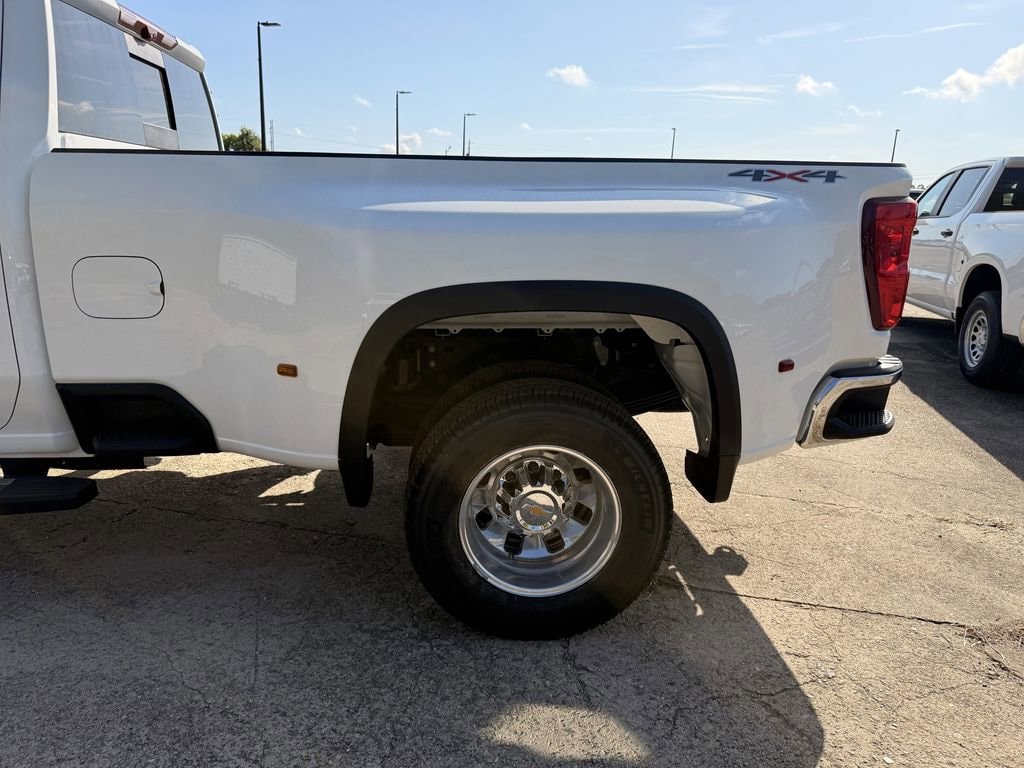 New 2026 Chevrolet Silverado 3500 HD LT DRW Truck