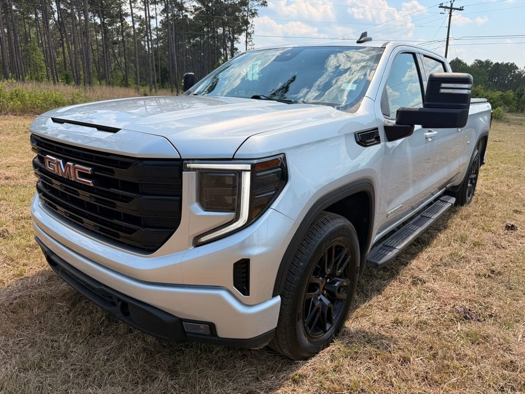 2022 GMC Sierra Elevation 4WD Crew Cab Short Box's photo