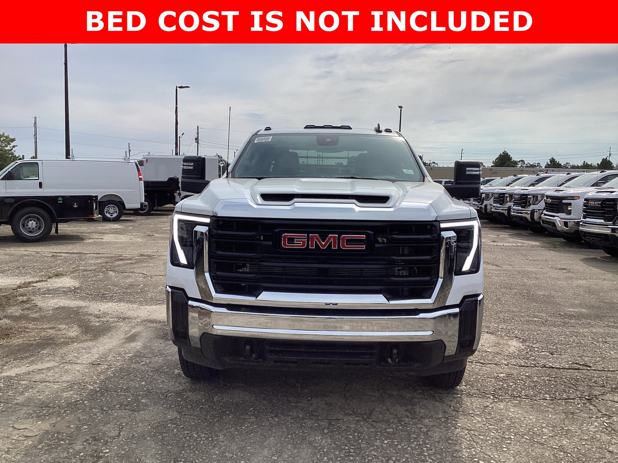 2025 GMC Sierra 3500 Chassis Cab Pro's photo