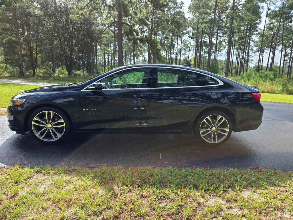 Used 2025 Chevrolet Malibu 1LT Car
