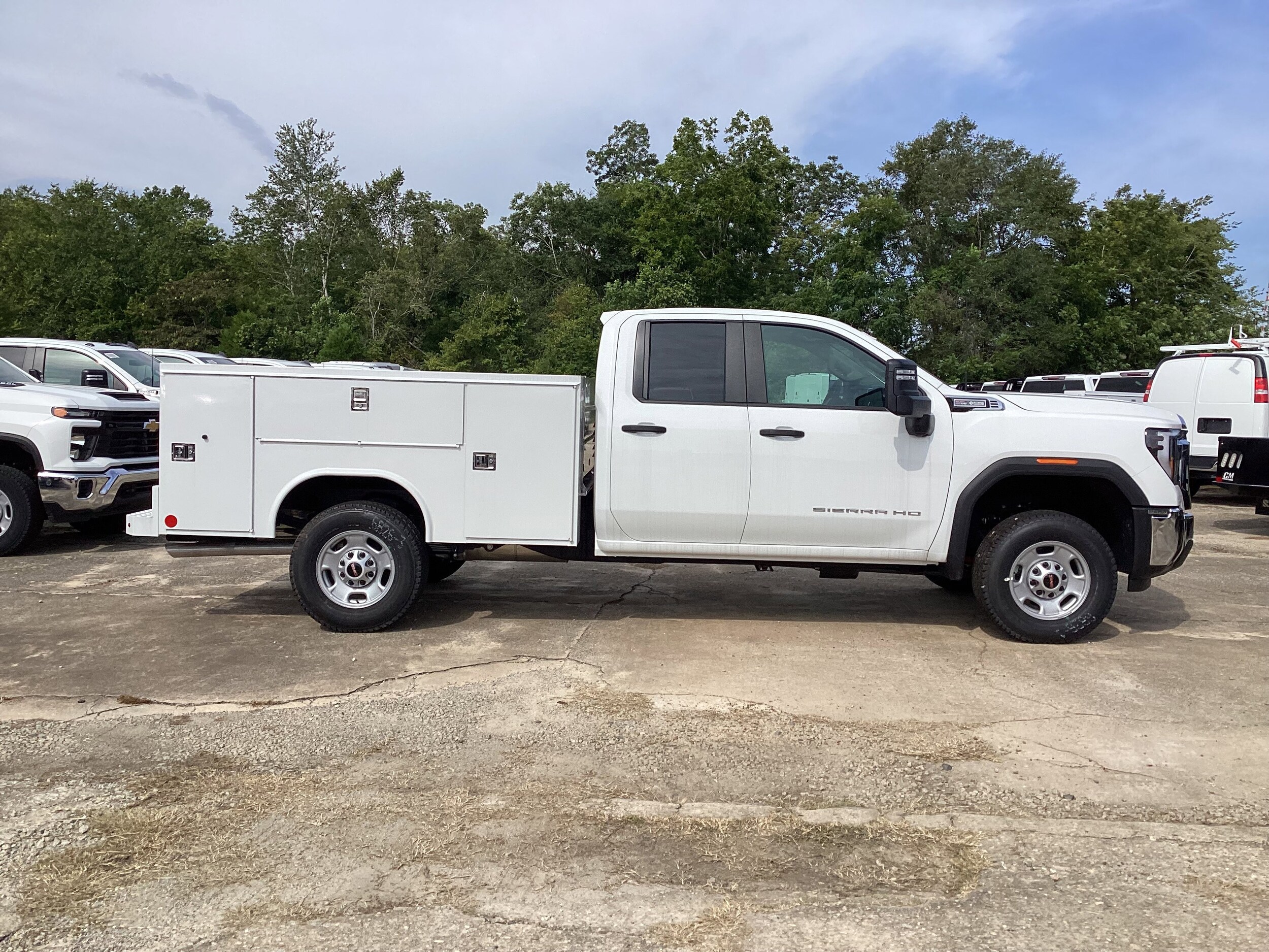 2025 Gmc Sierra Pro photo 4