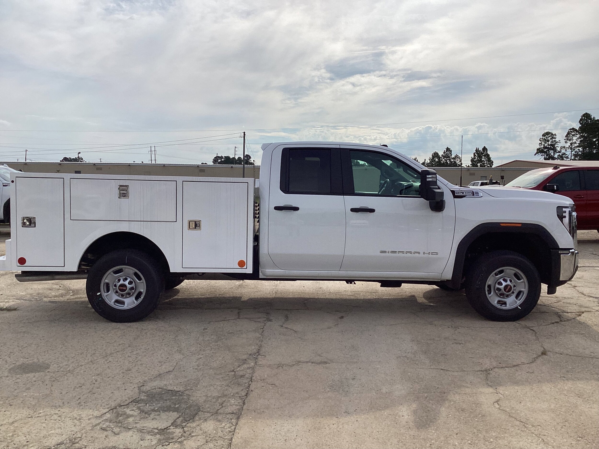 2025 Gmc Sierra 2500 HD Pro photo 4