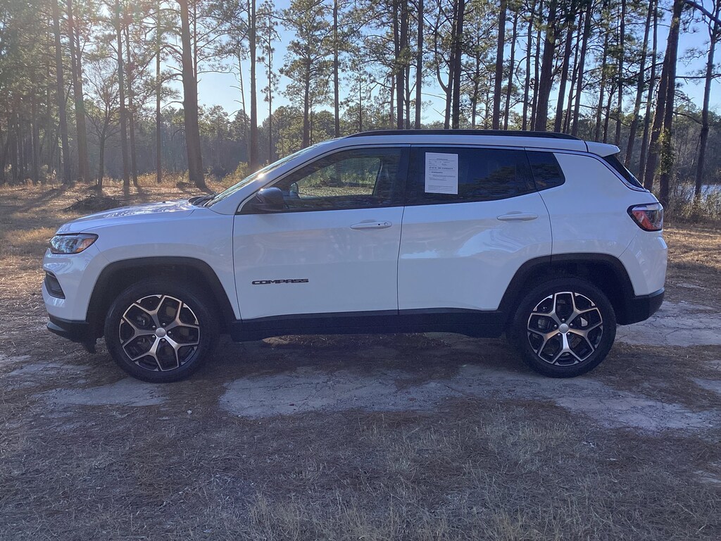 Used 2024 Jeep Compass Latitude