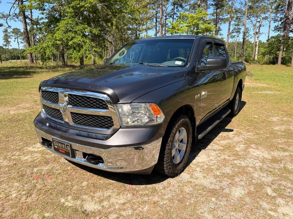 2019 RAM 1500 Classic SLT Crew Cab 4x4 5'7" Box's photo