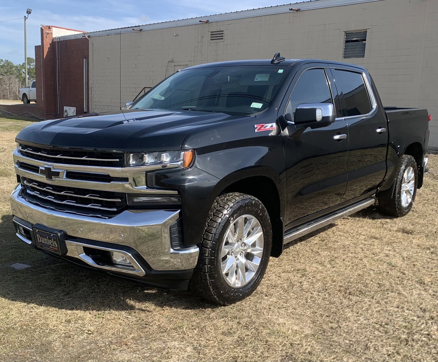 Used 2020 Chevrolet Silverado 1500 LTZ with VIN 1GCUYGEL0LZ148770 for sale in Swainsboro, GA